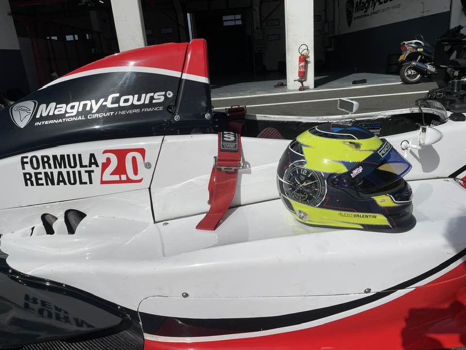Piloter une Formule Renault 2.0 entre Gentlemen Drivers avec Mercury Silver sur le Circuit Grand Prix de Nevers Magny-Cours !