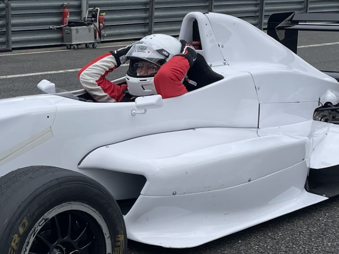 Ecole de pilotage monoplace Circuit de Nevers Magny-Cours situé dans la Nièvre en France