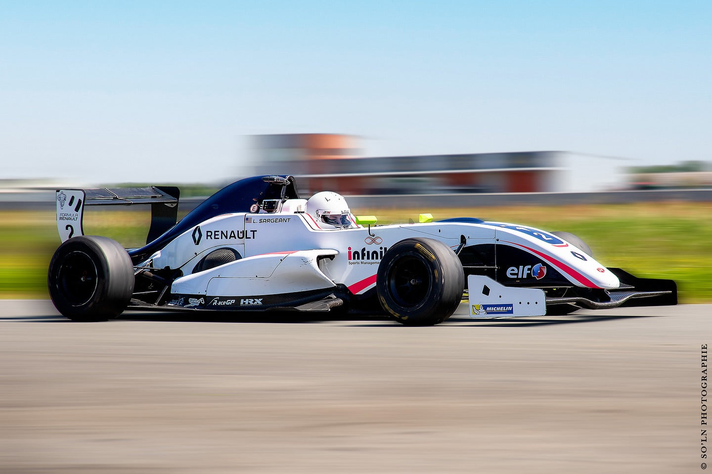 Formula Renault I driving course Nevers/Magny-Cours Grand Prix circuit (58)