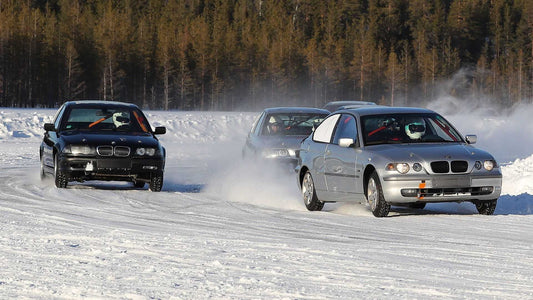 Piloter sur la neige en Finlande avec Mercury Silver