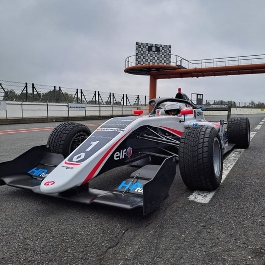 Formula Renault I driving course Nevers/Magny-Cours Grand Prix circuit (58)