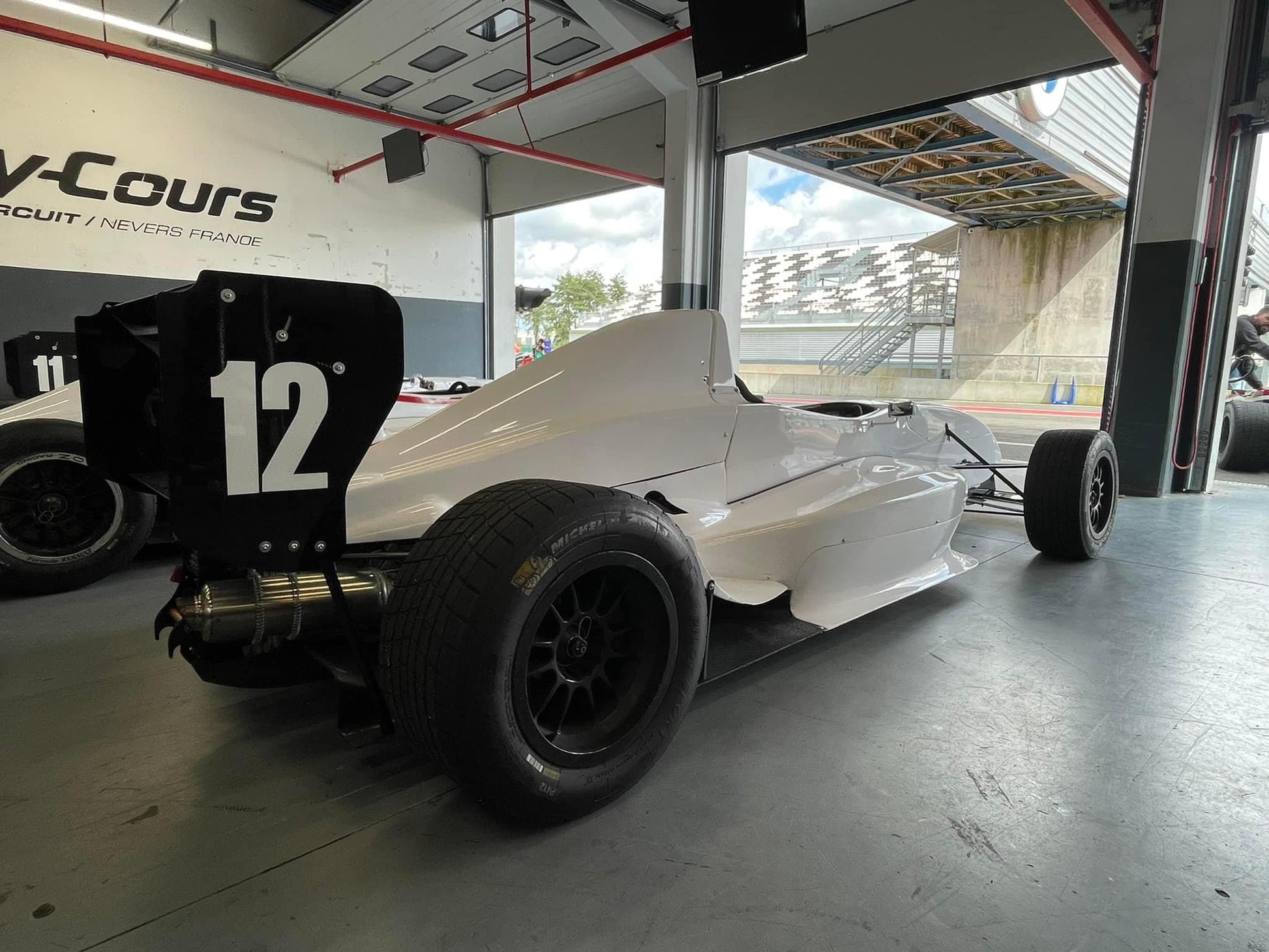 Pilotez une Formule Renault sur un circuit de Formule 1 lors d'un stage de pilotage avec Mercury Silver
